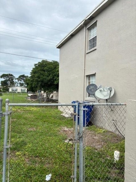 Building Photo - 1260 Dr Martin Luther King Jr Blvd