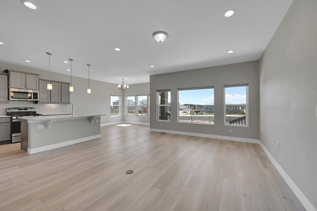 Building Photo - $2,425 - 3 beds, 2 baths, Updated home in ...