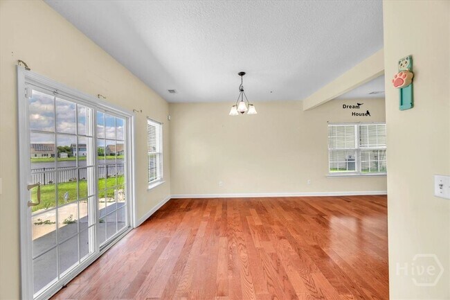 Building Photo - 256 Savannah Ln