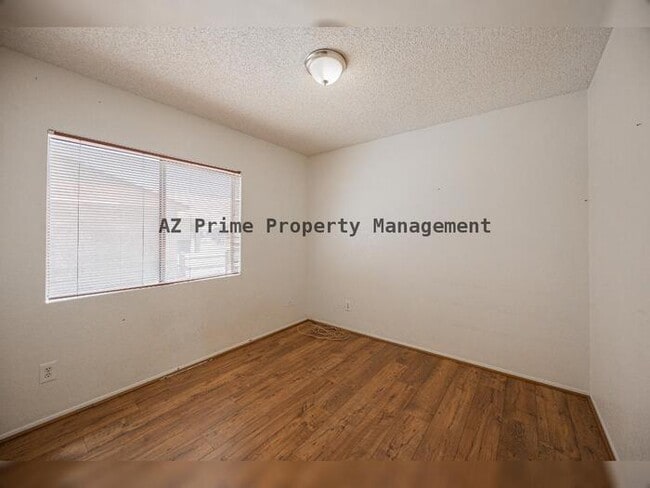 Building Photo - 9358 W Sanna St