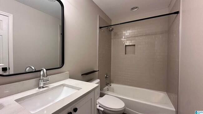 Building Photo - 3421 Sandner Ct