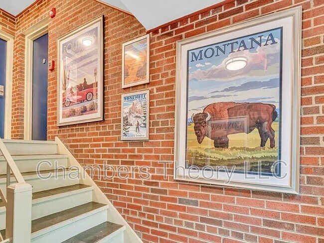 Building Photo - 220 2nd St SE