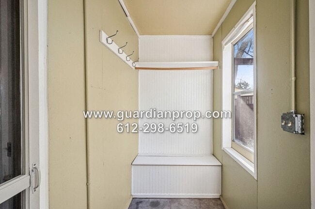 Building Photo - House Near Downtown Stillwater Available N...