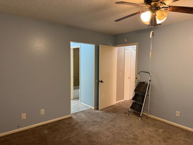 Building Photo - 11814 Song St