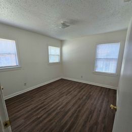 Building Photo - 4700 Burton Ave