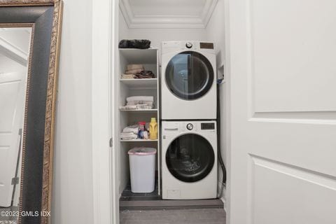 Building Photo - 39 Woodland Dr