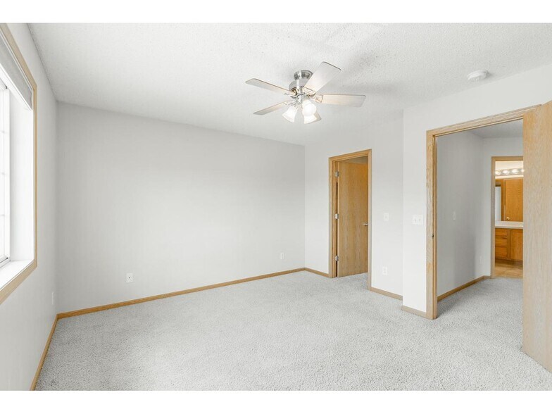 Building Photo - 808 Ferdinand Dr