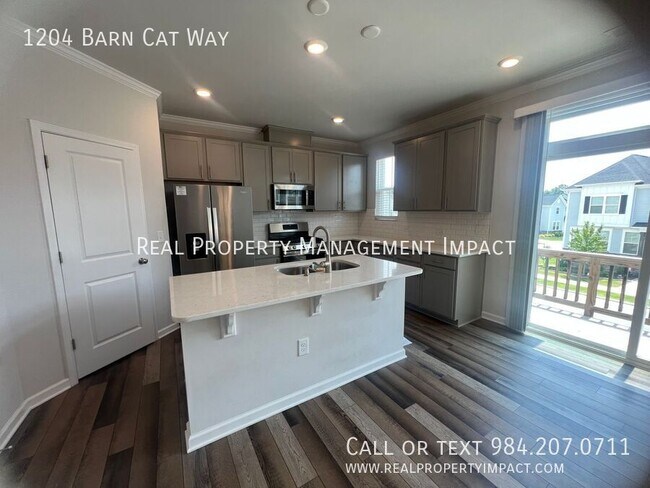 Building Photo - 1204 Barn Cat Way