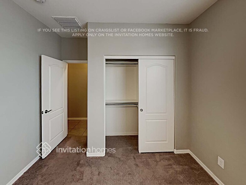 Building Photo - 4282 E Toledo St