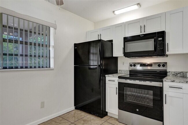 Building Photo - 3515 NW 94th Ave