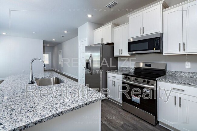 Building Photo - 13658 Addison Pl