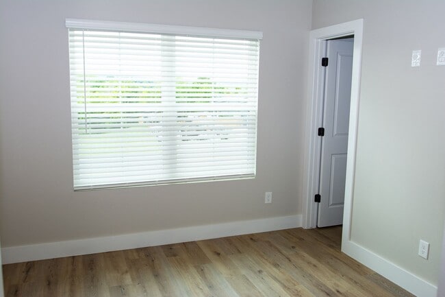 Building Photo - Brand New 2 Bedroom 1.5 Bath home