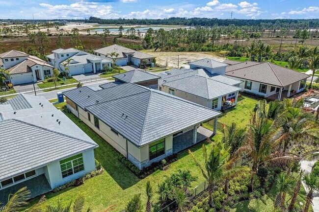 Building Photo - 13613 Le Christine Dr