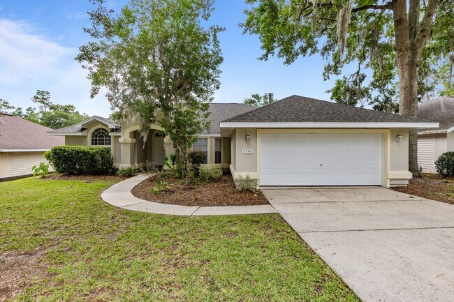 Building Photo - 3 Bedroom, 2 Bath Home in Broadmoor