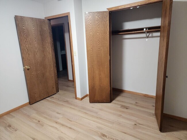 Building Photo - Three bedroom two bathroom house for rent