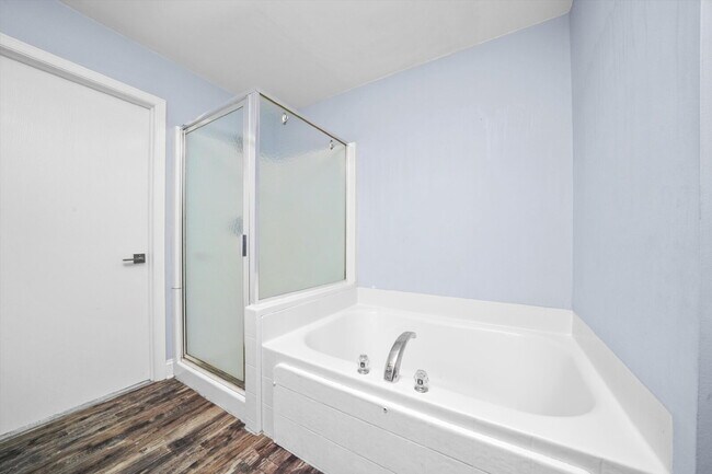 Building Photo - Modern 3-Bed, 2.5-Bath Townhome with Pond ...