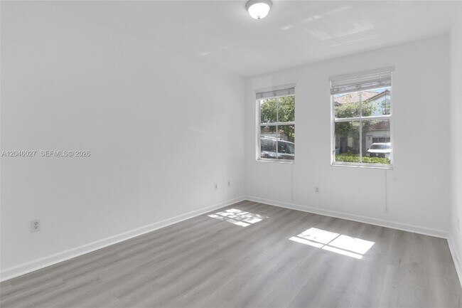 Building Photo - 8165 NW 108th Ave