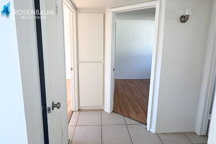 Building Photo - 10831 N 18th Ave