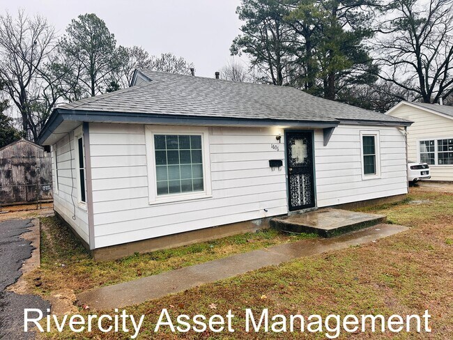 Primary Photo - 1696 Russwood Rd