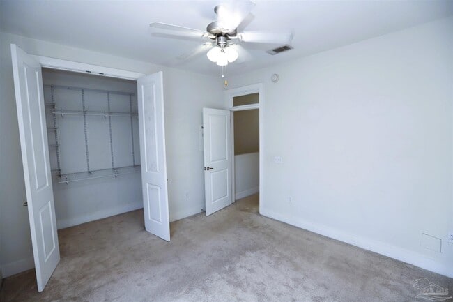 Building Photo - 613 N Alcaniz St