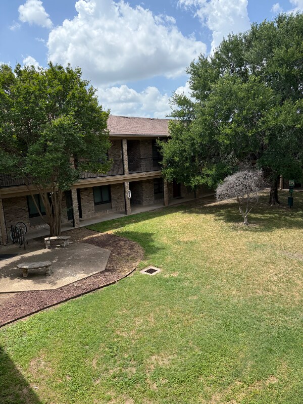 Building Photo - 1214 Baylor Ave