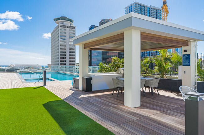 Building Photo - 629 Ke’eaumoku St