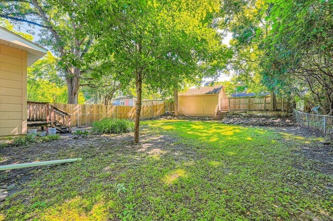 Building Photo - 3014 N Humboldt Ave