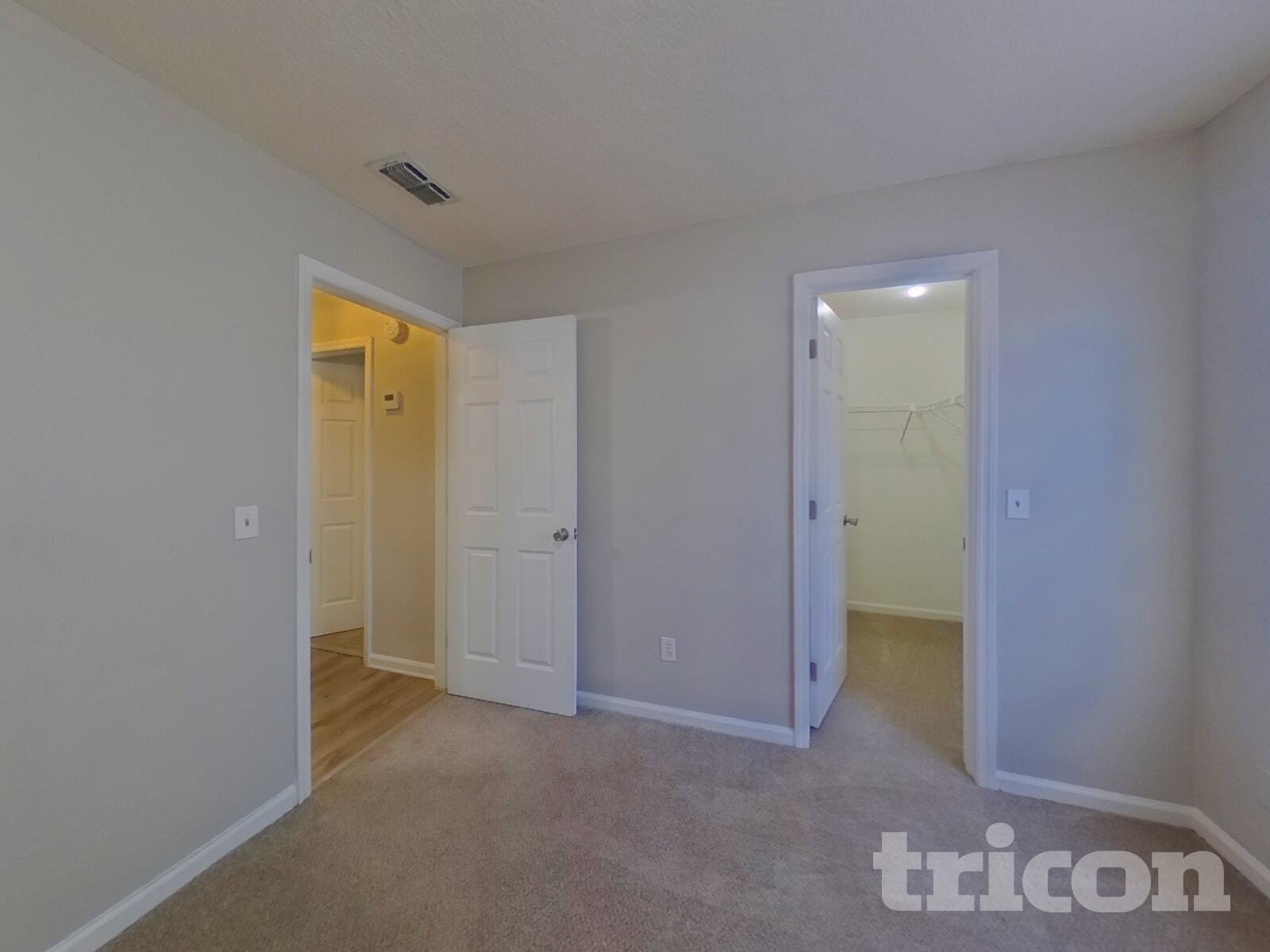 Building Photo - 11565 N Ride Cir E