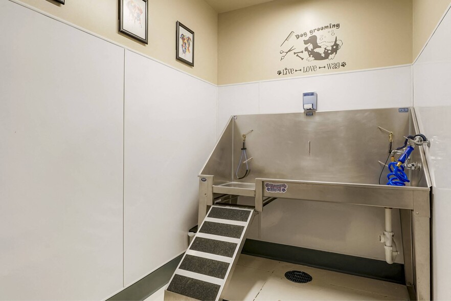 Building Photo - Stella On The Park