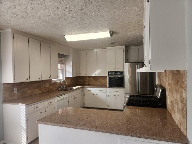 Building Photo - 3706 Jasmine Hill Rd