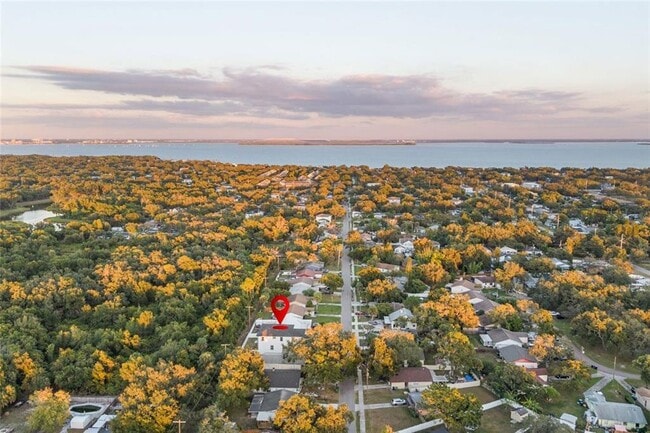 Building Photo - 3317 W Napoleon Ave