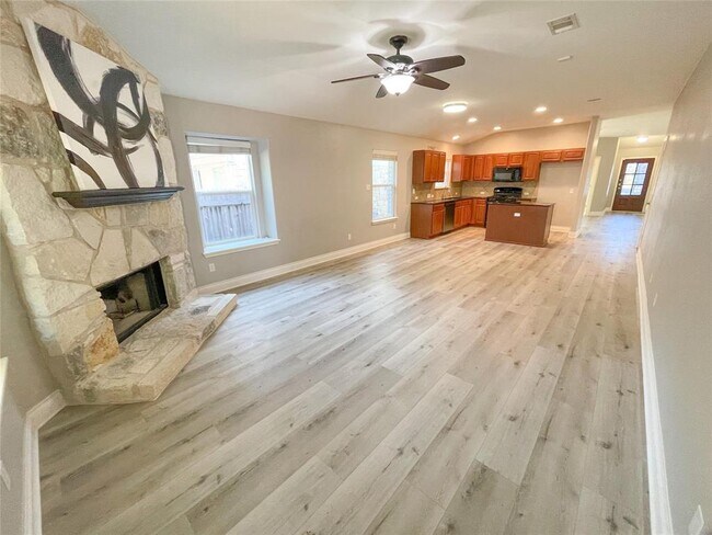 Building Photo - 2401 Christoff Loop