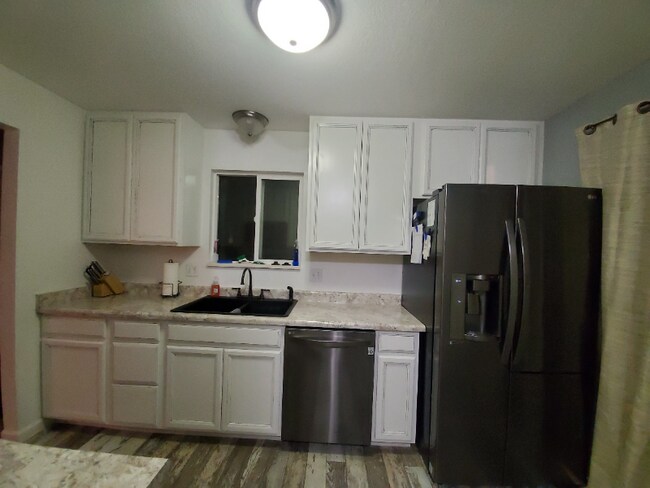 Building Photo - 259 Quincy Ln