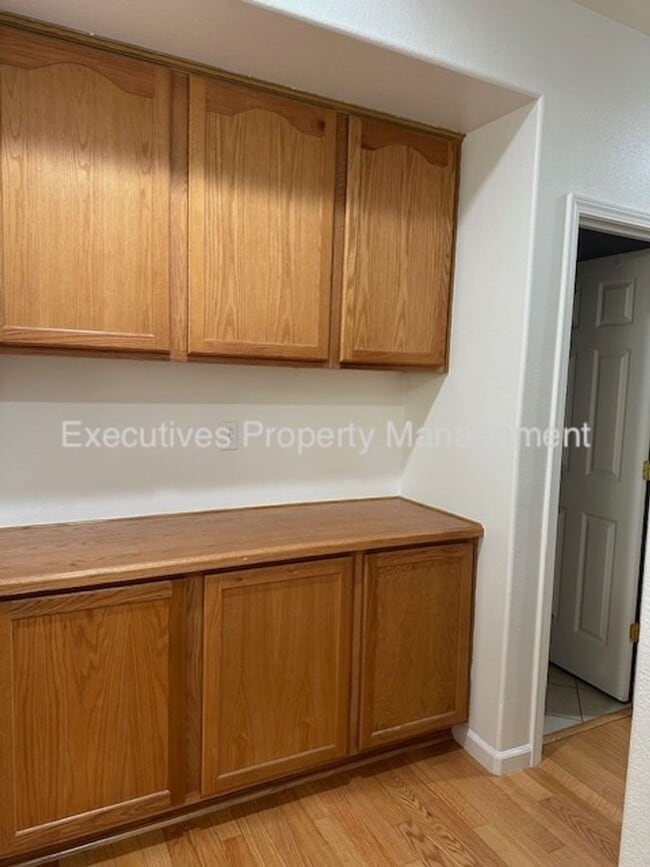 Building Photo - 1263 Orion Ct