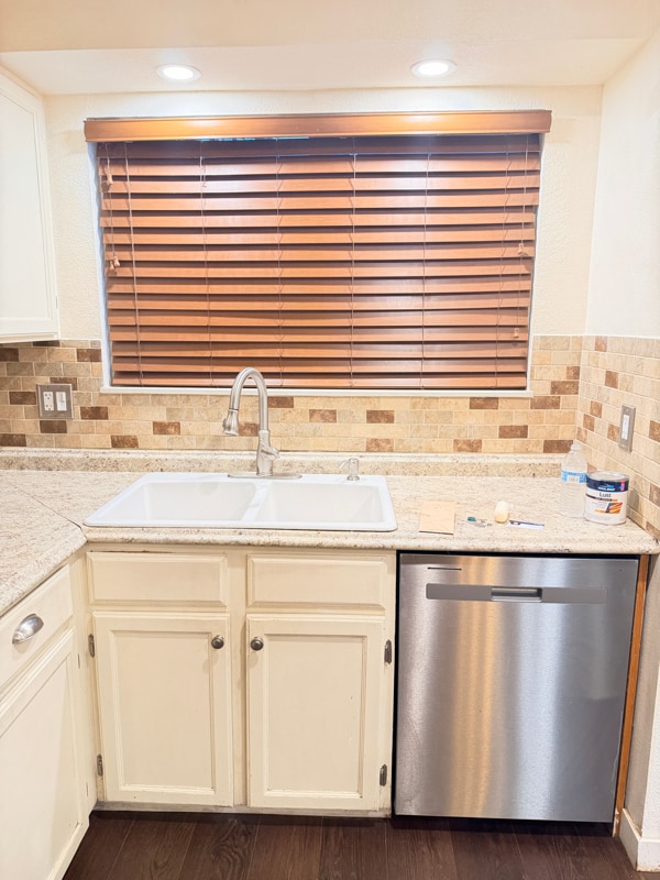 Building Photo - 3435 S Ammons St