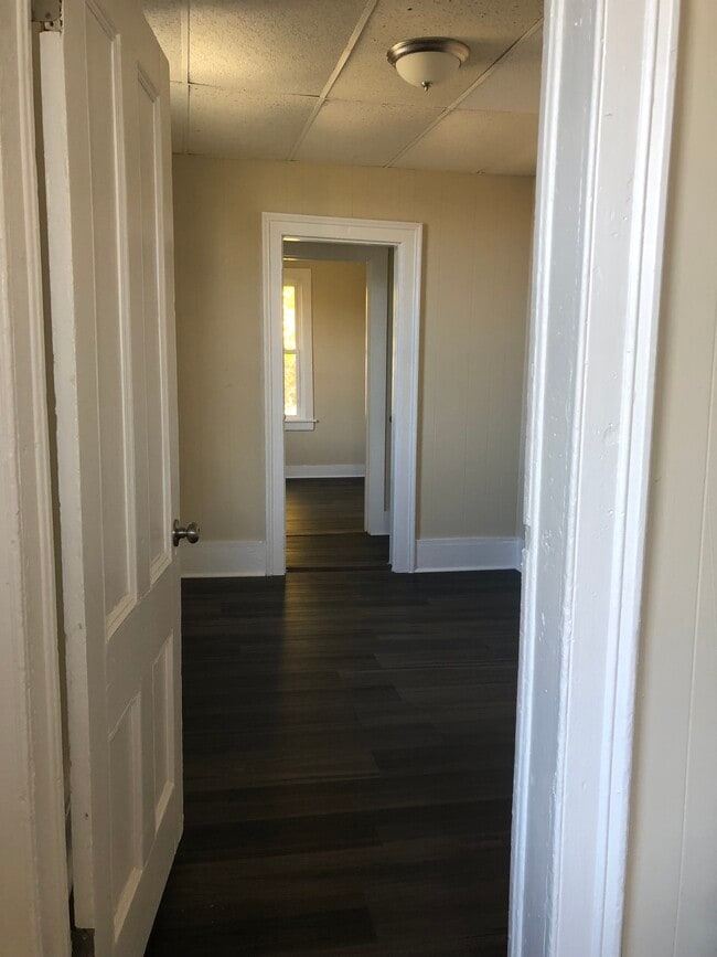 Building Photo - 82 Jersey Ave