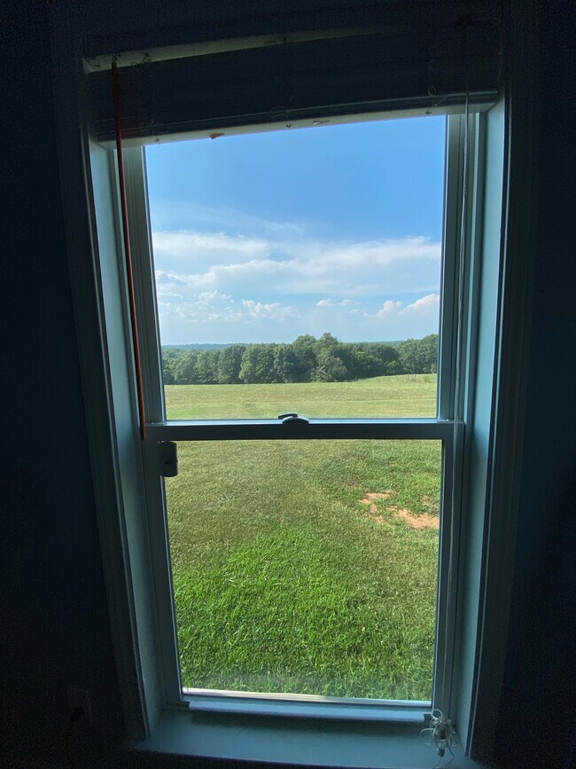 Building Photo - 149 Bowen Farm Rd