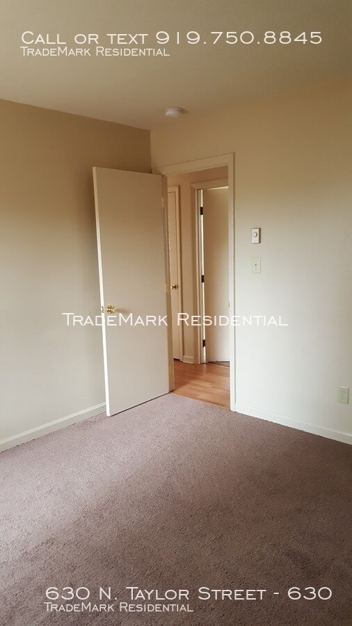 Building Photo - 630 N Taylor St