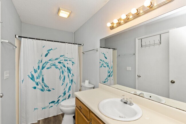 Building Photo - 1009 Stonegate Dr