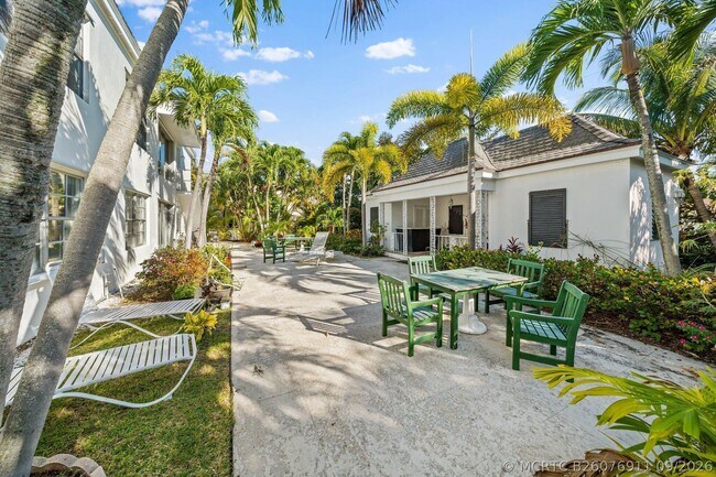 Building Photo - 130 Yacht Club Dr
