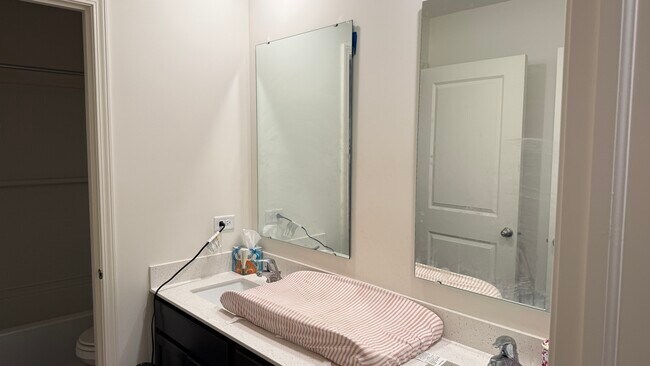 Building Photo - 1347 Tiger Lily Dr