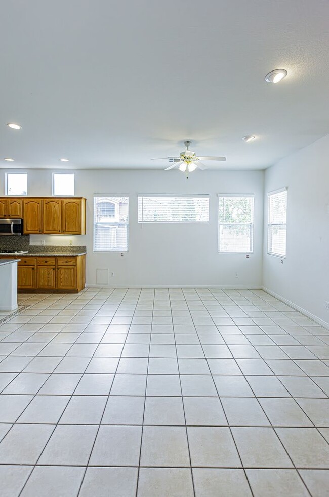 Building Photo - Single Story Home with Solar