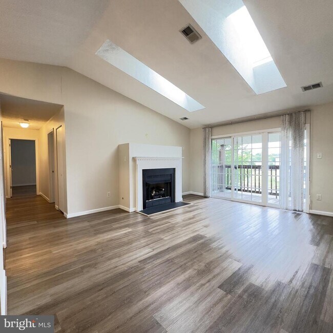 Building Photo - 121 Brookland Ct