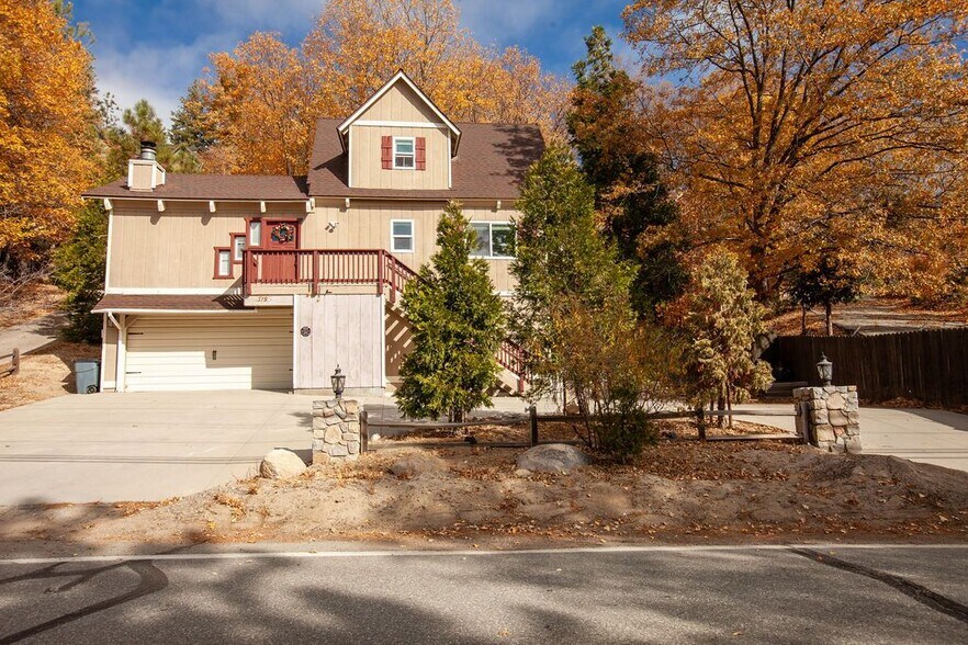 Primary Photo - 719 Rhine Rd