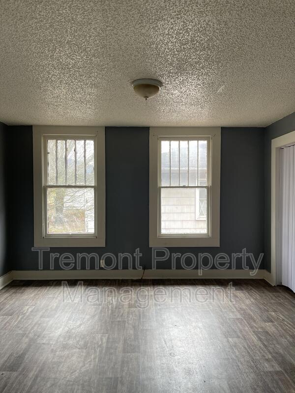 Building Photo - 1218 E 35th St