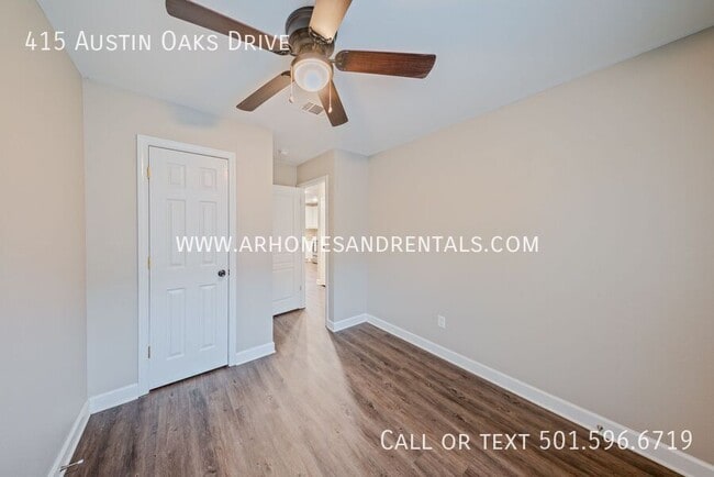 Building Photo - 415 Austin