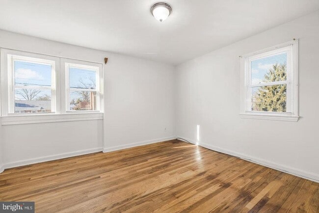 Building Photo - 2515 Colebrooke Dr