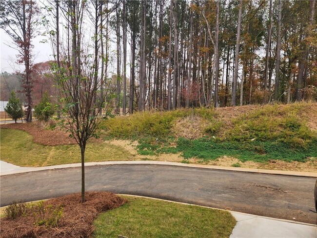 Building Photo - 301 Fraley Dr