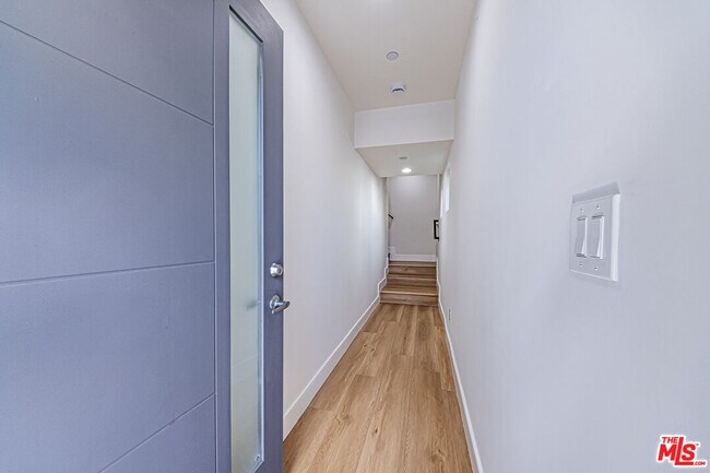 Building Photo - 2057 S Garth Ave