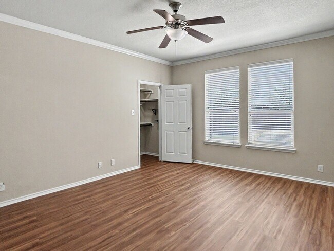 Building Photo - 10406 Boland Bend